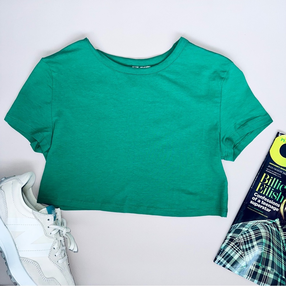 BABY Tee Crop Top - Picture 2 of 3